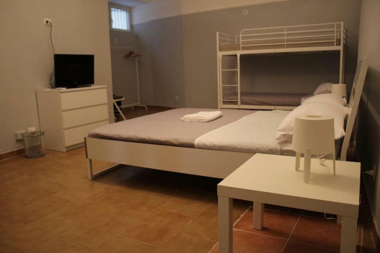 Corte Mercantile Apartment Bari Exterior foto
