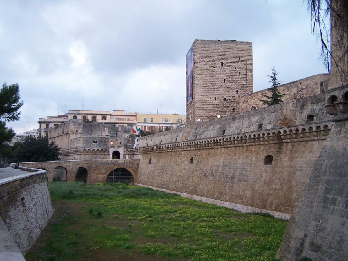 Corte Mercantile Apartment Bari Exterior foto