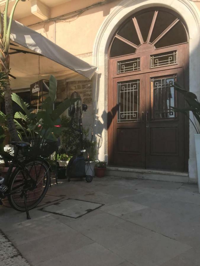 Corte Mercantile Apartment Bari Exterior foto