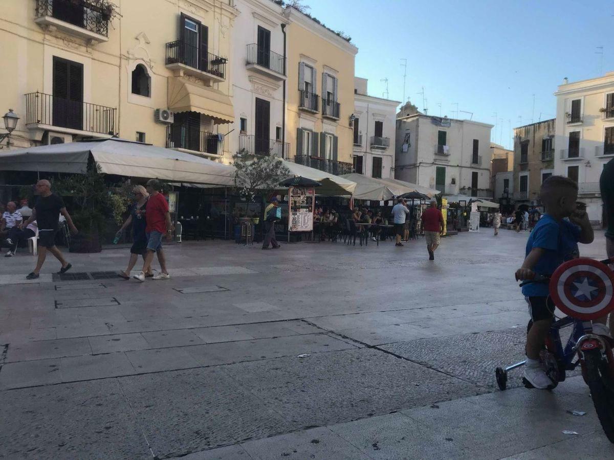Corte Mercantile Apartment Bari Exterior foto
